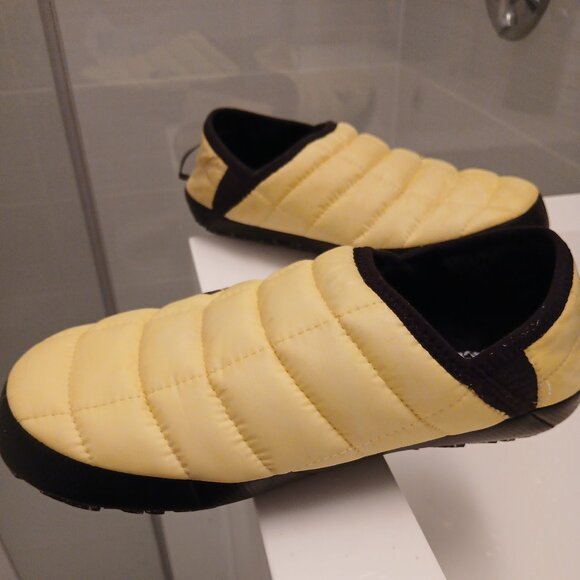 The North Face Thermoball Shoes - Picture 4 of 9